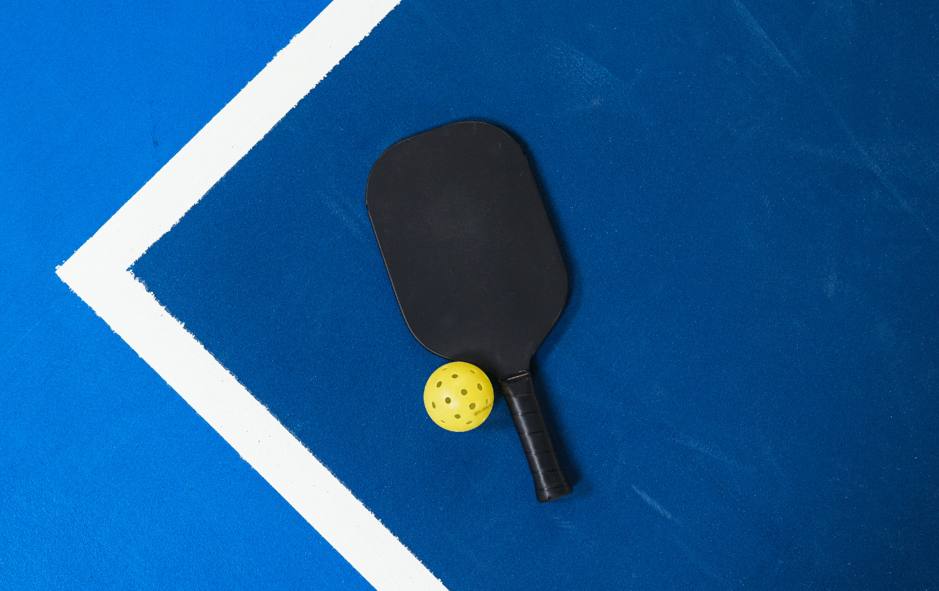 Pickleball vs tennis vs badminton : en quoi sont-ils différents ?